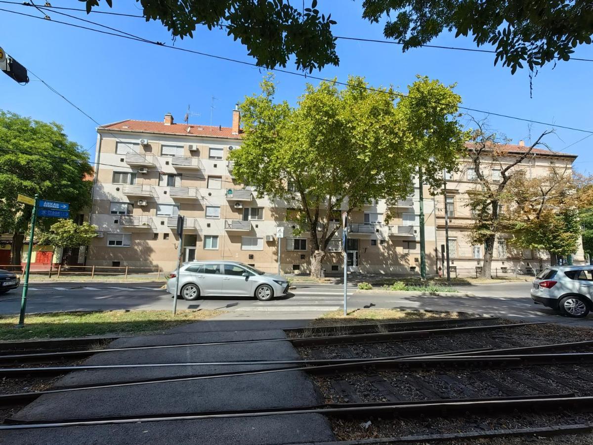 Oasis Apartman Ii. Szegedin Exterior foto
